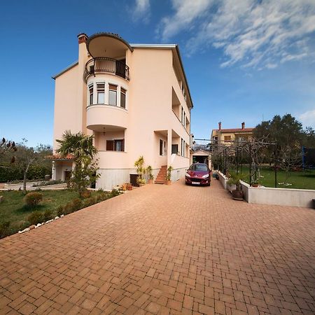 Apartment Duketis Rovinj Bagian luar foto