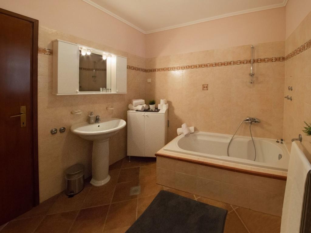 Apartment Duketis Rovinj Bagian luar foto