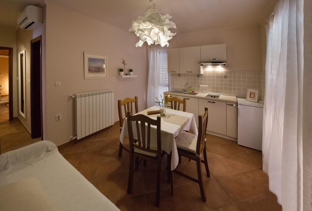Apartment Duketis Rovinj Ruang foto